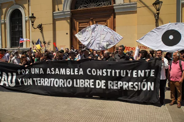 Constitucional vs. Constituyente: ¿dónde reside la soberanía popular en Chile? Constitucional vs. Constituyente: ¿dónde reside la soberanía popular en Chile? - Sputnik Mundo