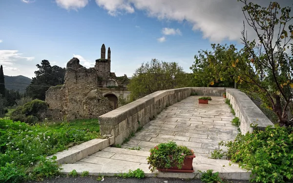 Camino empedrado en Bivona, Sicilia Camino empedrado en Bivona, Sicilia - Sputnik Mundo