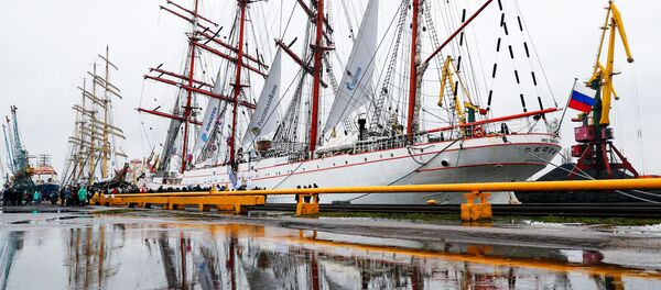 Los veleros rusos Sedov y Kruzenshtern - Sputnik Mundo
