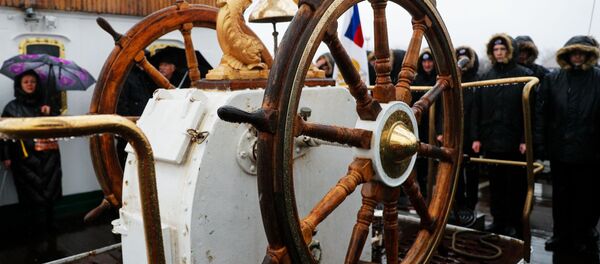 Timón del velero ruso Sedov - Sputnik Mundo