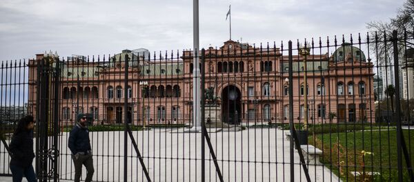 Rejas frente a la Casa Rosada, sede sel Gobierno argentino Rejas frente a la Casa Rosada, sede sel Gobierno argentino - Sputnik Mundo
