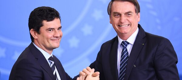 El ministro de Justicia y Seguridad Pública de Brasil, Sérgio Moro, y el presidente de Brasil, Jair Bolsonaro - Sputnik Mundo