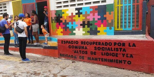 La revolución no será televisada, ¿parte 5.418?: otra Venezuela que no ves sale a la luz - Sputnik Mundo