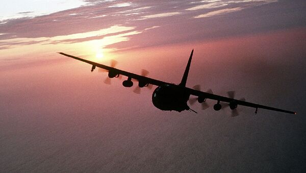 Un avión Hercules AC-130  - Sputnik Mundo