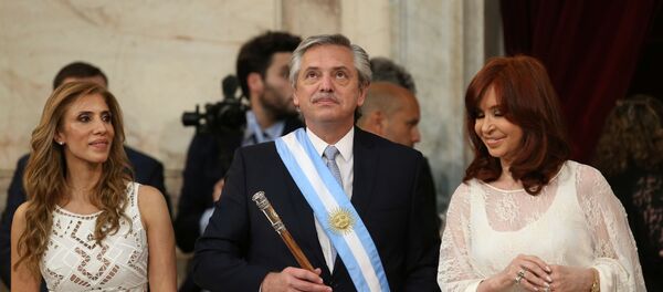 El presidente argentino Alberto Fernández junto a la vicepresidenta Cristina Fernández - Sputnik Mundo