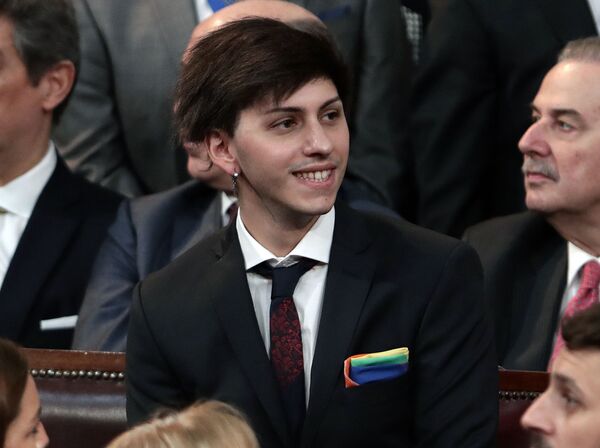 Estanislao, el influencer hijo del presidente de Argentina Estanislao, el influencer hijo del presidente de Argentina - Sputnik Mundo