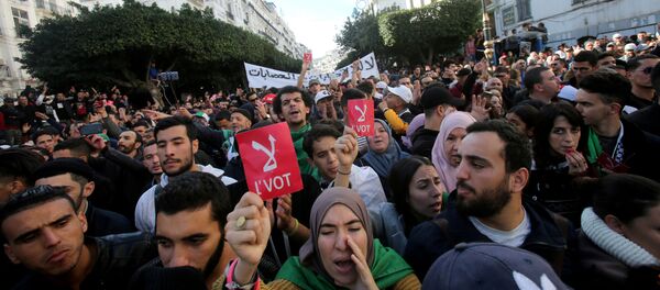 Protestas en Argelia - Sputnik Mundo