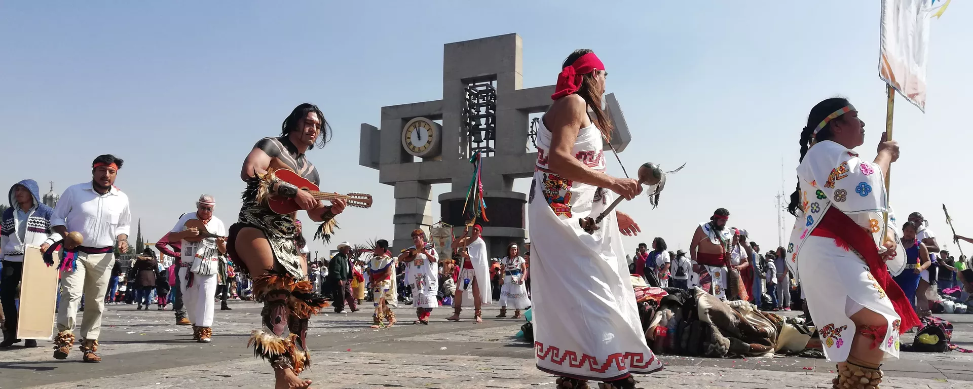 Peregrinos y danzantes: México celebra el día de la Virgen de Guadalupe Peregrinos y danzantes: México celebra el día de la Virgen de Guadalupe - Sputnik Mundo, 1920, 27.09.2021