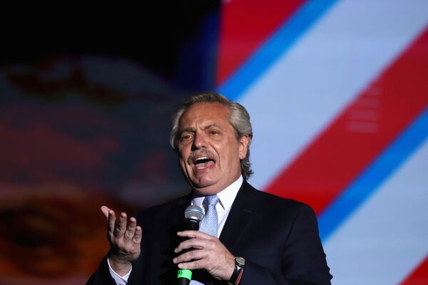 Pueblos indígenas en Perú, entre el descubrimiento y el menosprecio político - Sputnik Mundo