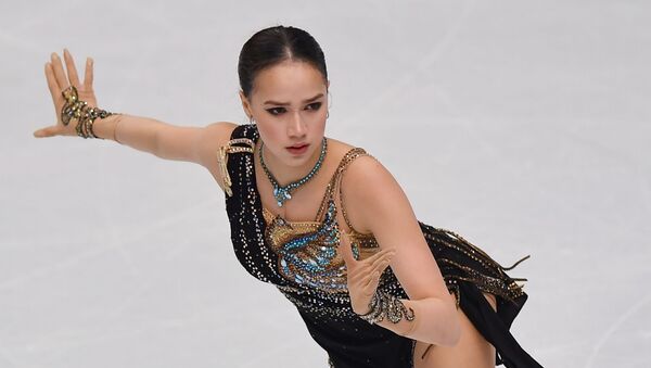 Desde Cleopatra hasta Lara Croft: así ha lucido la patinadora Alina Zaguítova sobre el hielo
 - Sputnik Mundo