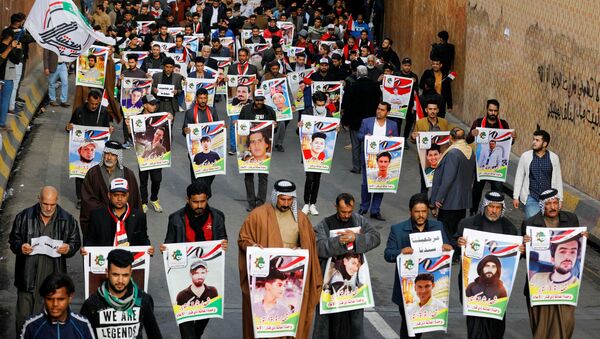 Retratos de los manifestantes muertos en Irak - Sputnik Mundo