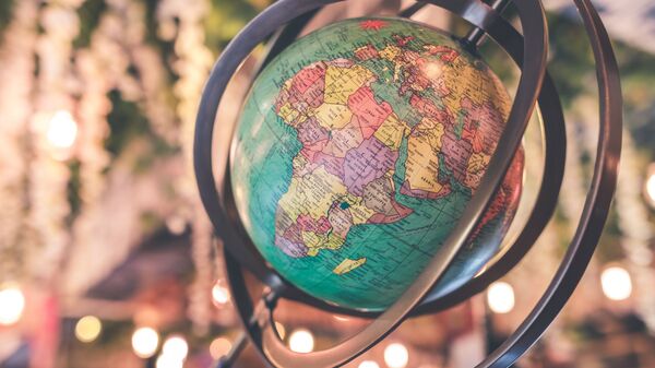 Un globo terráqueo - Sputnik Mundo