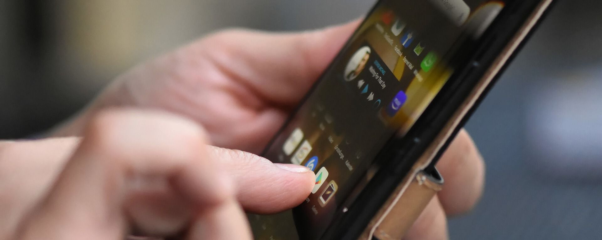 Un teléfono Android - Sputnik Mundo, 1920, 12.02.2021