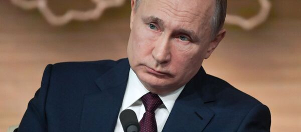 El presidente ruso, Vladímir Putin, durante la gran rueda de prensa anual 2019 - Sputnik Mundo