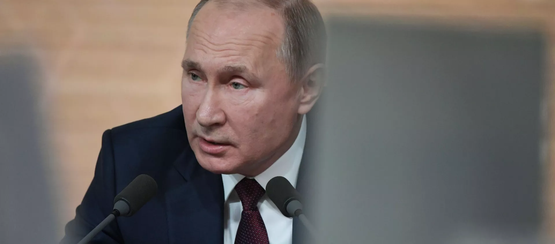 El presidente ruso, Vladímir Putin, durante la gran rueda de prensa anual 2019 El presidente ruso, Vladímir Putin, durante la gran rueda de prensa anual 2019 - Sputnik Mundo, 1920, 20.12.2019