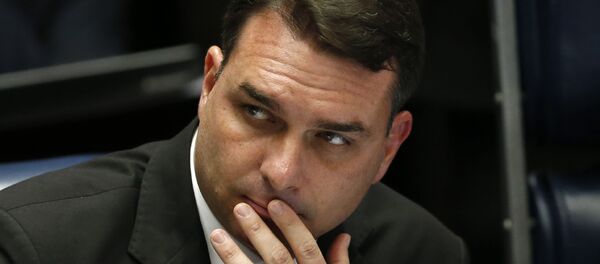 Flávio Bolsonaro, hijo de Jair Bolsonaro y senador de Brasil - Sputnik Mundo