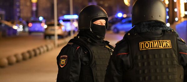 Agentes policiales en el centro de Moscú  - Sputnik Mundo