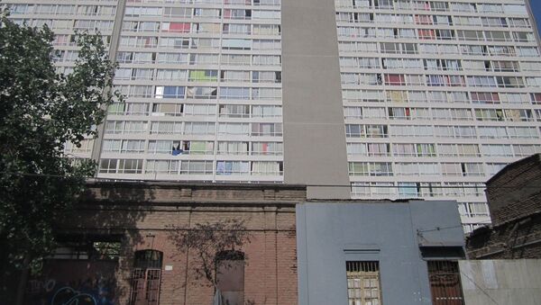 Guetos verticales, en la comuna Estación Central de Santiago de Chile - Sputnik Mundo