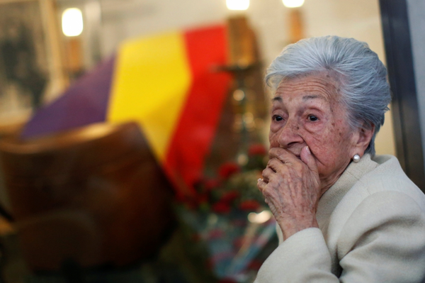 Ascensión Mendieta, activista y luchadora por la memoria histórica en España - Sputnik Mundo