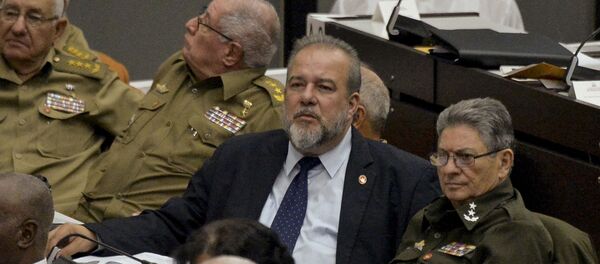Manuel Marrero (centro), nuevo primer ministro de Cuba - Sputnik Mundo