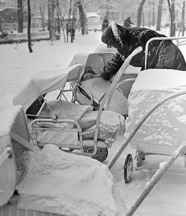 ¿Cambio climático? Así era el invierno en la URSS
¿Cambio climático? Así era el invierno en la URSS
- Sputnik Mundo