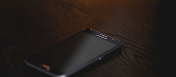 Un teléfono de Samsung Un teléfono de Samsung - Sputnik Mundo