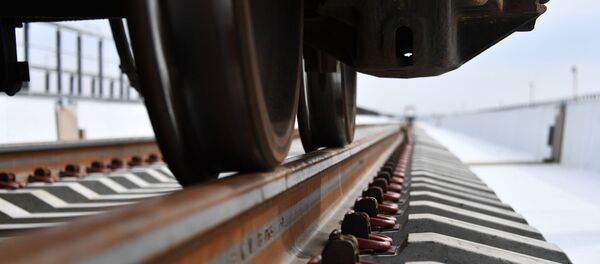 Construcción de la vía férrea del puente de Crimea - Sputnik Mundo