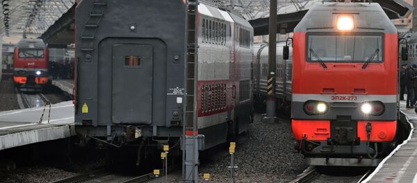 Un tren Tavria de la compañía Grand Service Express - Sputnik Mundo