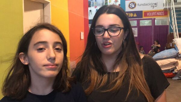 No es Papá Noel: estos son quienes fabrican juguetes para los niños más pobres en Argentina - Sputnik Mundo