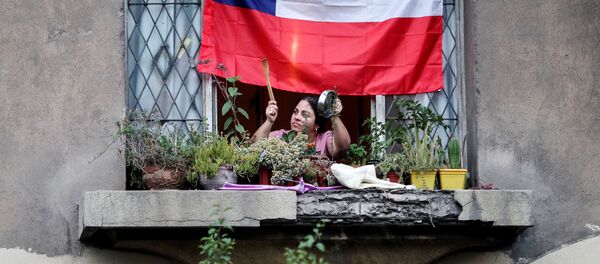 Un cacerolazo en Chile - Sputnik Mundo