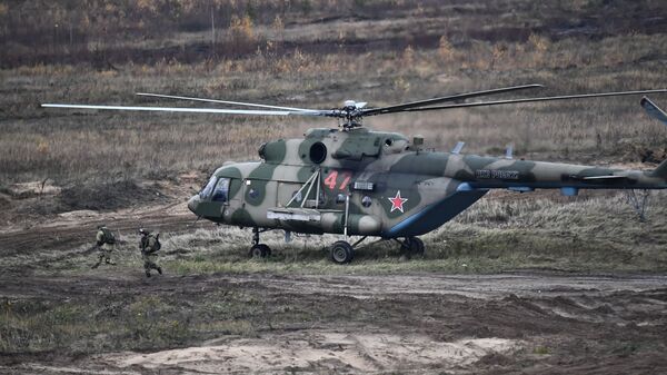 Un helicóptero Mi-8 - Sputnik Mundo