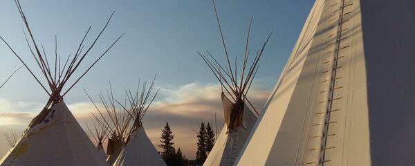 Pueblos indígenas originarios en Canadá - Sputnik Mundo