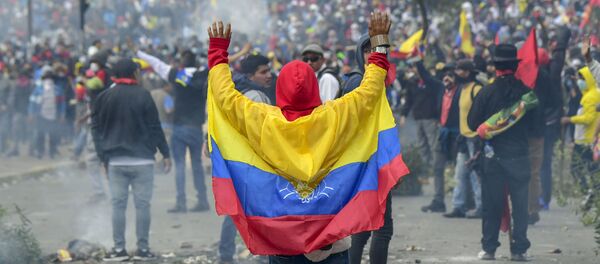 Protestas en Quito contra las medidas económicas del presidente Lenín Moreno, el 8 de octubre de 2019 - Sputnik Mundo