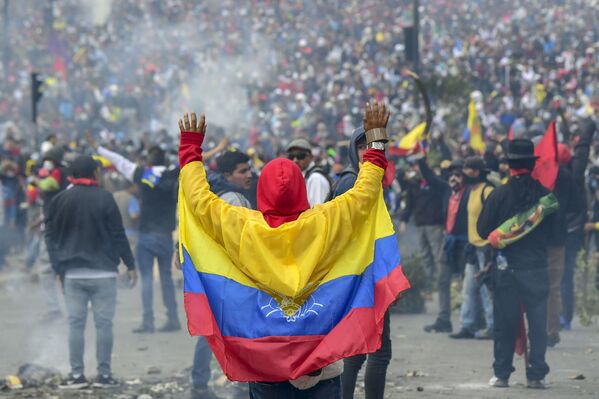 Protestas en Quito contra las medidas económicas del presidente Lenín Moreno, el 8 de octubre de 2019 Protestas en Quito contra las medidas económicas del presidente Lenín Moreno, el 8 de octubre de 2019 - Sputnik Mundo