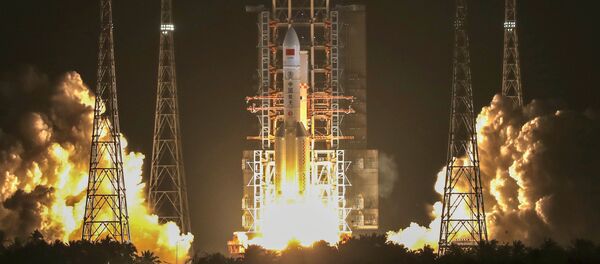 Lanzamiento del cohete portador Larga Marcha 5 - Sputnik Mundo