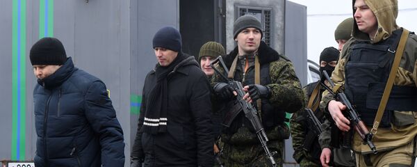 El canje de prisioneros en Donbás - Sputnik Mundo