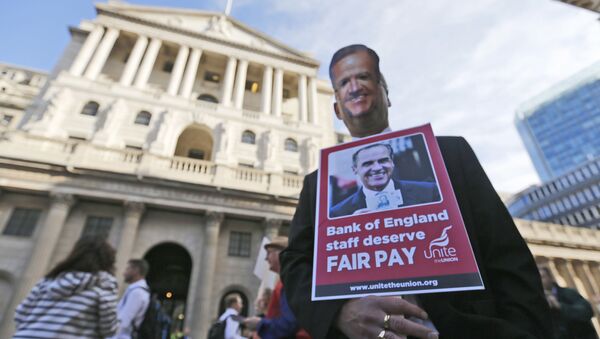 Protesta en frente del Banco de Inglaterra en Londres (archivo) - Sputnik Mundo