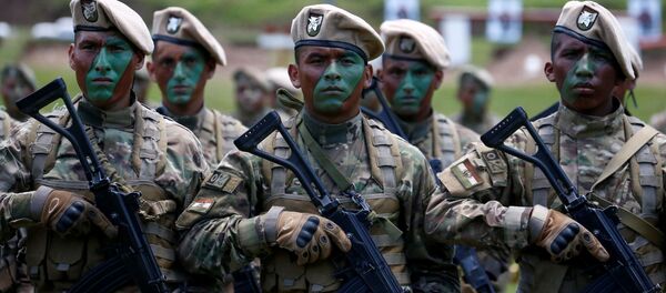 Militares bolivianos (archivo) - Sputnik Mundo