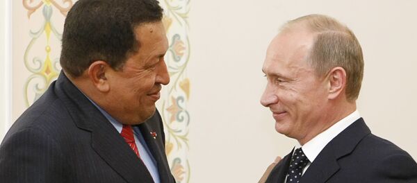 Hugo Chávez, expresidente de Venezuela, y Vladímir Putin, presidente de Rusia (archivo) - Sputnik Mundo