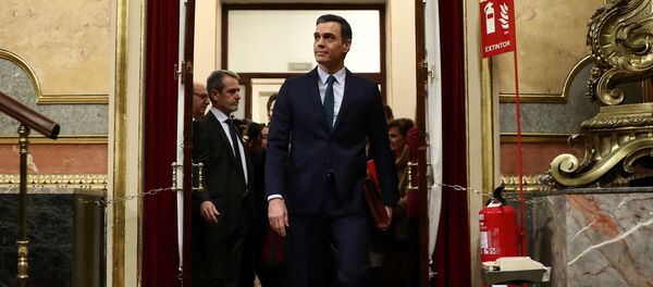Pedro Sánchez llega a la votación de su investidura - Sputnik Mundo