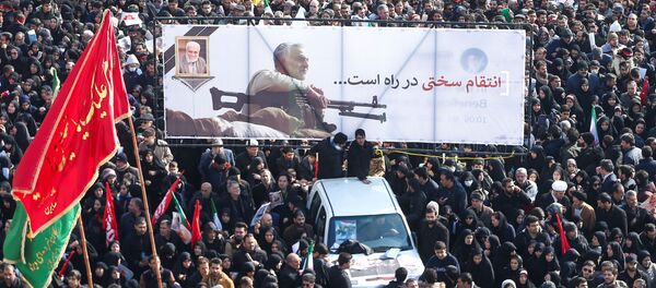 El pueblo iraní se despide del general Soleimani, asesinado por EEUU - Sputnik Mundo