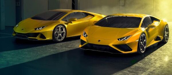 Dos Huracán EVO RWD de Lamborghini - Sputnik Mundo