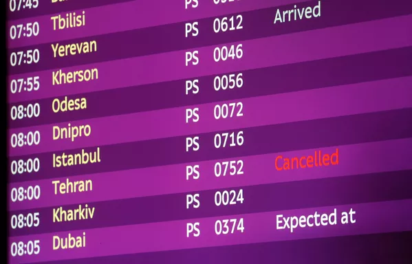 En la pantalla de vuelos del aeropuerto de Boryspil, el vuelo de Teherán con destino a Kiev está marcado como cancelado En la pantalla de vuelos del aeropuerto de Boryspil, el vuelo de Teherán con destino a Kiev está marcado como cancelado - Sputnik Mundo