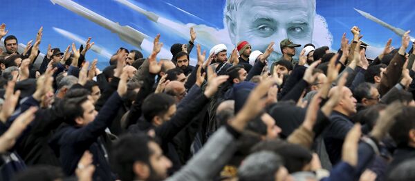 Una protesta en Irán contra el asesinato del general Soleimani Una protesta en Irán contra el asesinato del general Soleimani - Sputnik Mundo