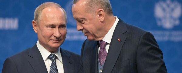 Presidente de Rusia, Vladímir Putin, y presidente de Turquía, Recep Tayyip Erdogan - Sputnik Mundo