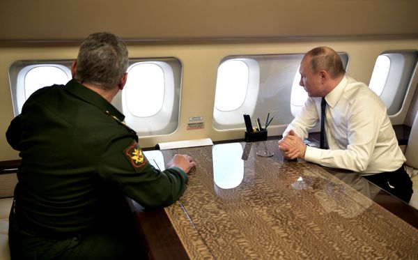 Así fue la visita de Putin a Siria - Sputnik Mundo