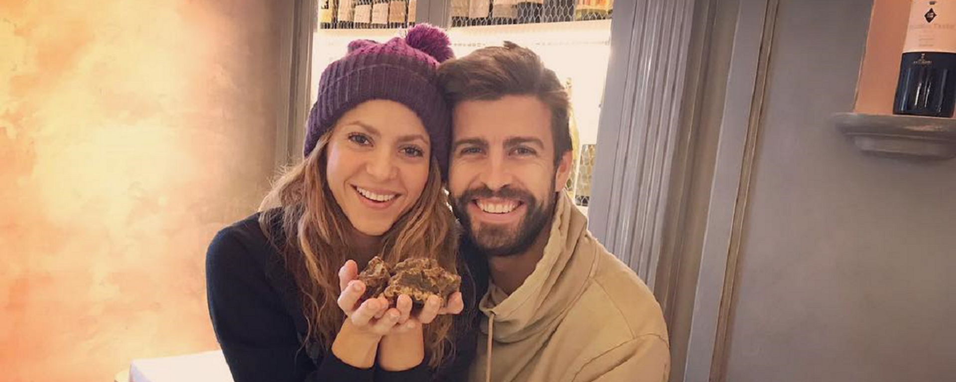 Shakira junto a Gerard Piqué, foto de archivo - Sputnik Mundo, 1920, 04.06.2022