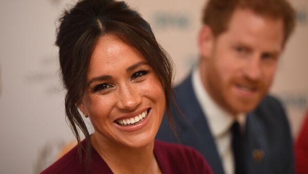 Meghan Markle, la duquesa de Sussex y esposa del príncipe Enrique - Sputnik Mundo