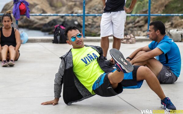 Ejercicios en Playa del deporte - Sputnik Mundo