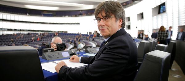 Carles Puigdemont, expresidente del Gobierno catalán y actual eurodiputado - Sputnik Mundo